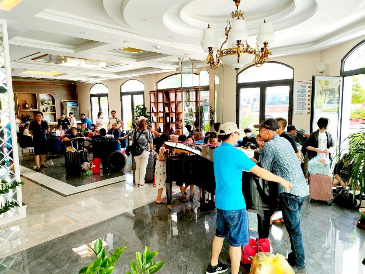 Halong Lavender Hotel Hạ Long Extérieur photo